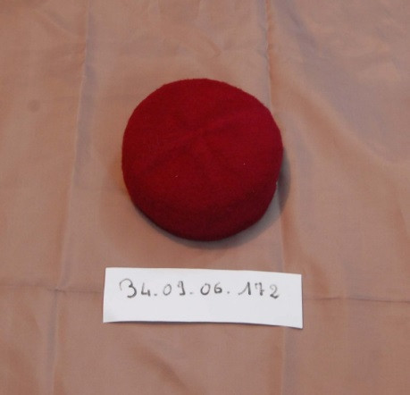 E:\Inventaire du costumes\chéchia\34-09-06-172.JPG