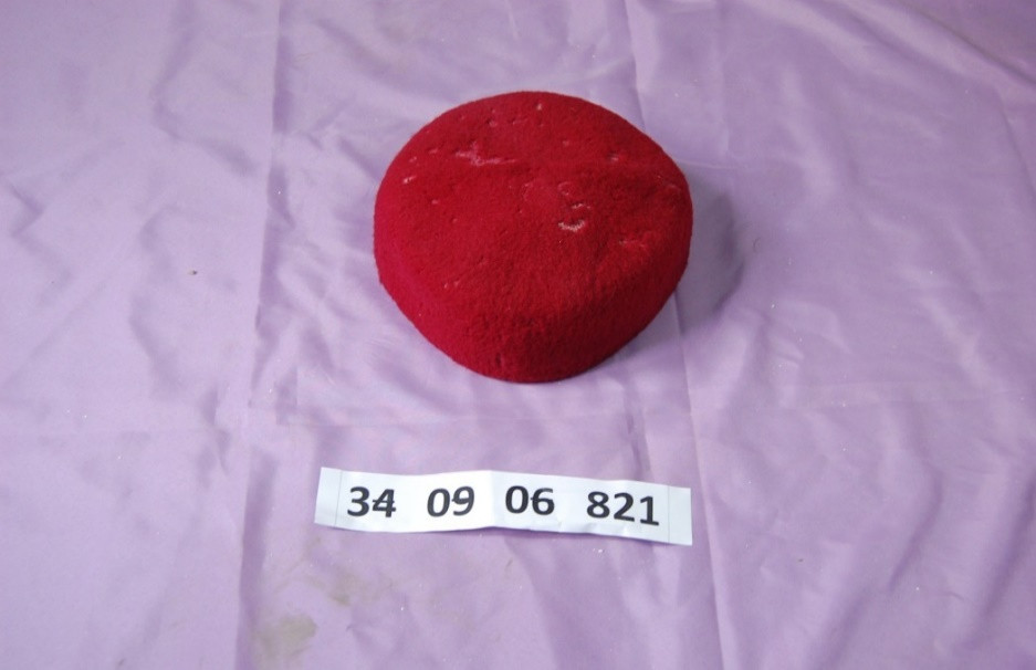 E:\Inventaire du costumes\chéchia\34-09-06-821.JPG